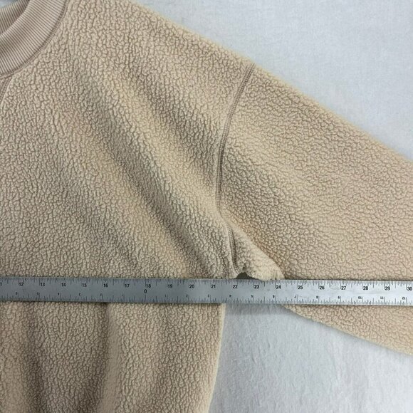 Universal Thread Sweater Women's Sz M Beige Sherpa Fleece Pullover Long Sleeves - Picture 3 of 12